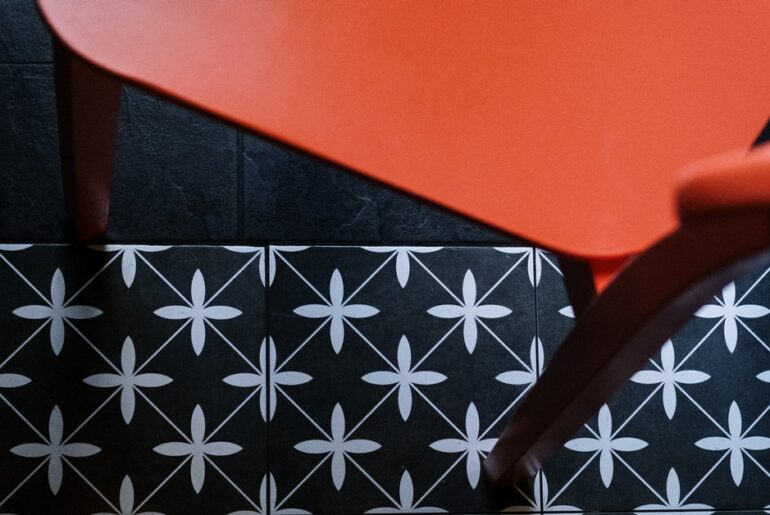 motif keramik lantai