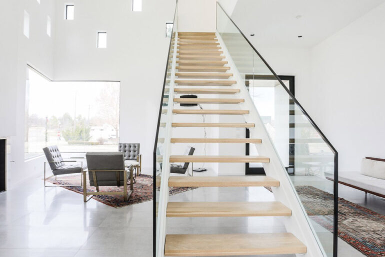 tangga minimalis tokban