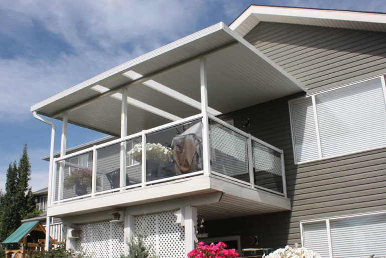 kanopi balkon lantai 2 minimalis